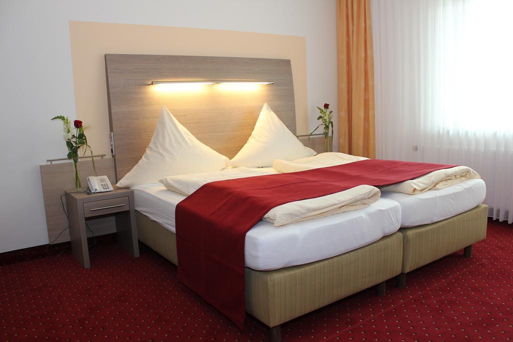 Hotel Buegener Gronau  Bagian luar foto